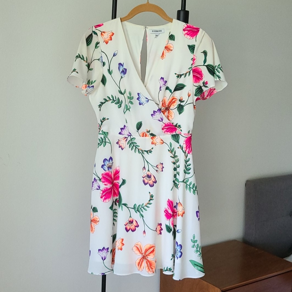 Floral Express Dress